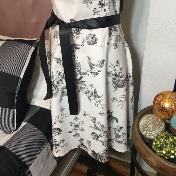 TeezeMe strapless dress. White with black floral print. - Picture 3 of 8